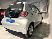 Usata Toyota Aygo Connect Style 68 CV (50 kW) 2012 Nero Utilitaria