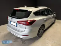 Usata Ford Focus ST-Line 155 CV (114 kW) 2023 Grigio Station wagon