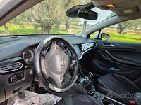 Usata Opel Astra Dynamic 136 CV (100 kW) 2017 Bianco Berlina