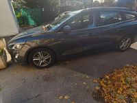 Usata Ford Focus 120 CV (88 kW) 2020 Grigio Station wagon