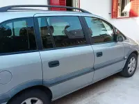 Usata Opel Zafira 101 CV (74 kW) 2001 Grigio Monovolume