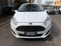 Usata Ford Fiesta Titanium 95 CV (69 kW) 2016 Bianco Berlina