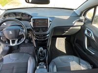 Usata Peugeot 2008 Allure 2016 Bianco SUV