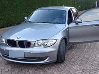 Usata BMW 118 143 CV (105 kW) 2009 Grigio Utilitaria