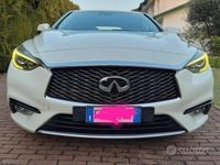 Usata Infiniti Q30 Business Executive 109 CV (80 kW) 2017 Bianco Berlina