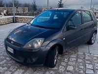 Usata Ford Fiesta 70 CV (51 kW) 2008 Grigio Utilitaria