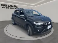Usata Dacia Sandero Comfort 101 CV (74 kW) 2023 676 nero nacre met Utilitaria