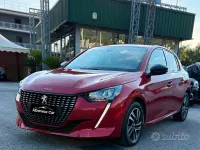 Usata Peugeot 208 Allure 101 CV (74 kW) 2022 Rosso Utilitaria