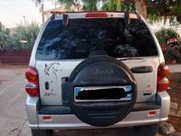 Usata Jeep Cherokee 80 CV (58 kW) 2004 Grigio SUV