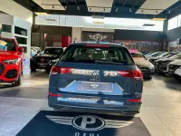 Usata VW Golf VIII Life 131 CV (96 kW) 2021 Grigio urano pastello Station wagon