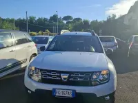 Usata Dacia Duster Lauréate 109 CV (80 kW) 2016 Bianco SUV