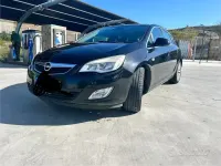 Usata Opel Astra 110 CV (80 kW) 2010 Nero Berlina