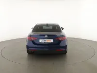 Usado Alfa Romeo Giulia 150 CV (110 kW) 2017 Azul Berlina