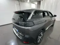 Usata Peugeot 5008 Allure 131 CV (96 kW) 2024 Grigio platinum SUV