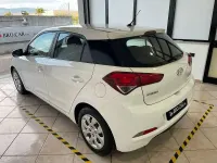 Usata Hyundai i20 Classic 75 CV (55 kW) 2016 Bianco Berlina