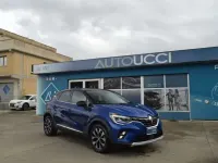 Usata Renault Captur Techno 91 CV (66 kW) 2024 Blu iron tetto black SUV