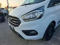 Occasion Ford Transit Custom 131 ch (96 kW) 2022 Blanc Break