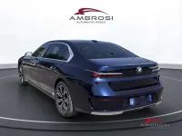 Usata BMW 740 286 CV (210 kW) 2024 Blu Berlina