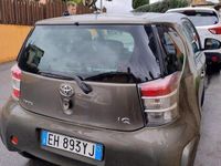 usata Toyota iQ 3 porte automatico