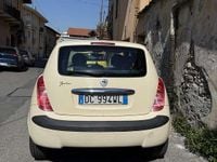 Usata Lancia Ypsilon 60 CV (44 kW) 2006 Giallo Utilitaria