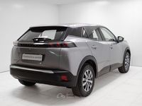 Usata Peugeot 2008 Active 100 kW (136 CV) 2023 Gray SUV