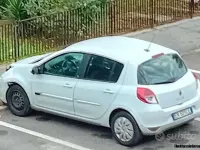 Usata Renault Clio II 75 CV (55 kW) 2011 Bianco Berlina
