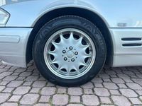 Begagnad Mercedes SL320 231 HK (169 kW) 1998 Silver Cab