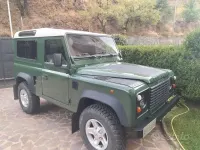 Usata Land Rover Defender 68 CV (50 kW) 1994 Verde SUV