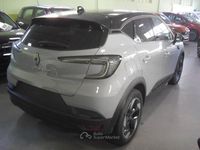 Nuova Renault Captur Techno 101 CV (74 kW) 2025 Grigio SUV