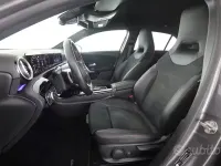 Usata Mercedes A200 AMG line 150 CV (110 kW) 2023 Grigio montagna Berlina