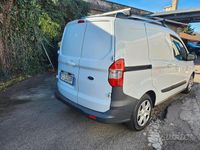 Usata Ford Courier 2016 Bianco Monovolume