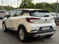 Usata Renault Captur Intens 101 CV (74 kW) 2020 Bianco SUV