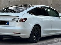 Usata Tesla Model 3 Long Range AWD 366 kW (498 CV) 2021 Bianco Berlina