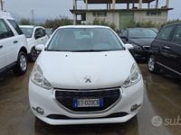 Usata Peugeot 2008 Access 82 CV (60 kW) 2013 Bianco SUV
