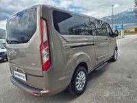 Usata Ford Tourneo Titanium 170 CV (125 kW) 2018 Grigio Monovolume