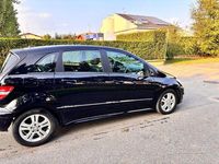 Usata Mercedes B200 Premium 140 CV (102 kW) 2011 Nero Monovolume