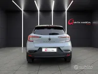Nuova Renault Captur Techno 115 CV (84 kW) 2026 Grigio SUV