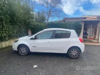 Usata Renault Clio 58 CV (42 kW) 2012 Bianco Berlina