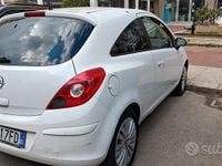 Usata Opel Corsa 2012 Bianco Utilitaria