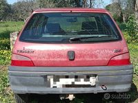 Usata Peugeot 106 50 CV (36 kW) 1998 Rosso Utilitaria