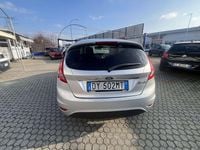 Usata Ford Fiesta 95 CV (69 kW) 2010 Grigio Utilitaria