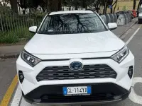 Usata Toyota RAV4 Hybrid 222 CV (163 kW) 2023 Bianco SUV