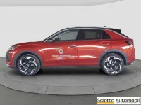 Nuova VW T-Roc Style 116 CV (85 kW) 2026 Flame red SUV