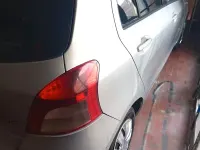 Usata Toyota Yaris 87 CV (63 kW) 2007 Grigio Utilitaria