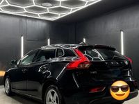 Usata Volvo V40 R-Design 190 CV (139 kW) 2019 Nero Berlina