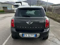 Usata Mini Cooper D Countryman Business 111 CV (81 kW) 2015 Verde SUV