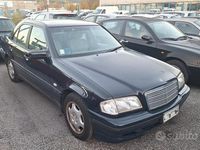 Usata Mercedes C200 Classic 191 CV (140 kW) 1997 Blu Berlina