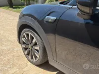 Usata Mini Cooper SE 75 kW (102 CV) 2022 Nero Utilitaria