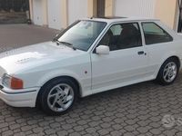 Usata Ford Escort 129 CV (94 kW) 1989 Bianco Berlina