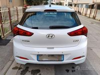 Usado Hyundai i20 78 HP (57 kW) 2015 Sedan